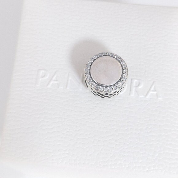 Pandora Pittsburgh Steelers NFL Logo Charm Bead S925 Silver with box - Picture 5 of 7